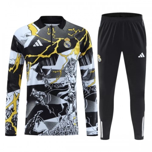 Sudadera De Entrenamiento Real Madrid Marvel Cremallera De Cuarto 2026-27 Negra - Hombre Sudadera De Entrenamiento Real Madrid Marvel Cremallera De Cuarto 2026-27 Negra - Hombre